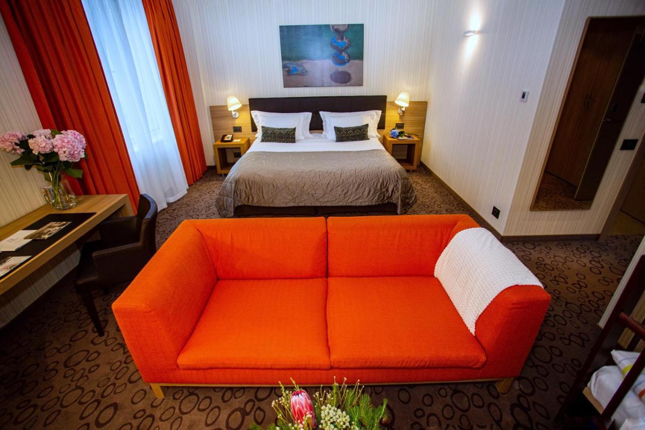 Domina Hotel Novosibirsk Luaran gambar